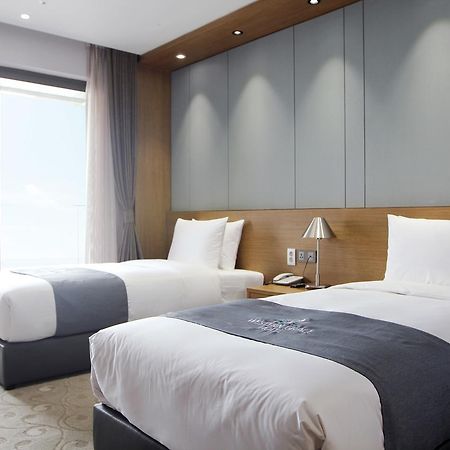 Western Grace Hotel Inczhon Zewnętrze zdjęcie
