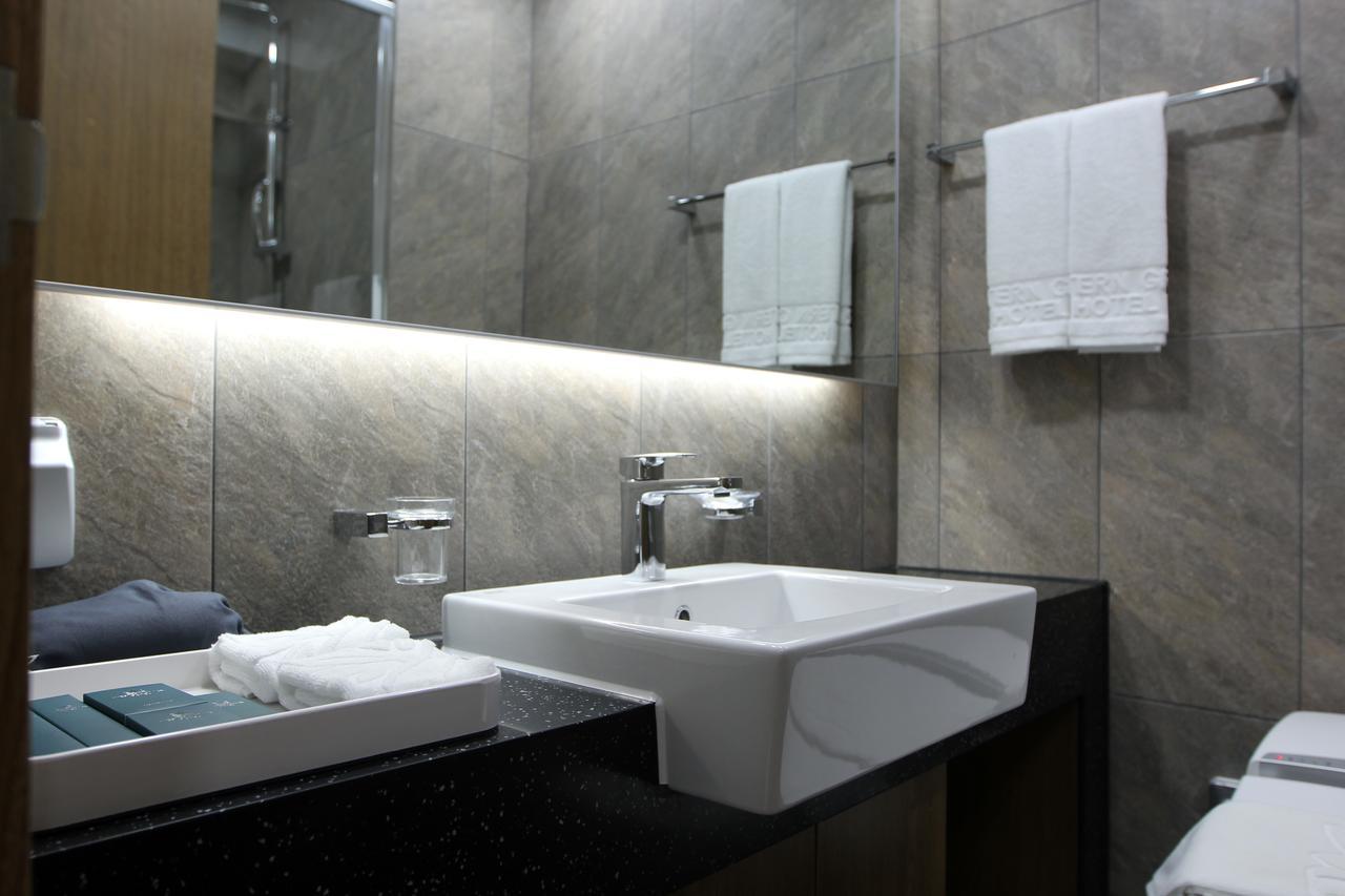 Western Grace Hotel Inczhon Zewnętrze zdjęcie